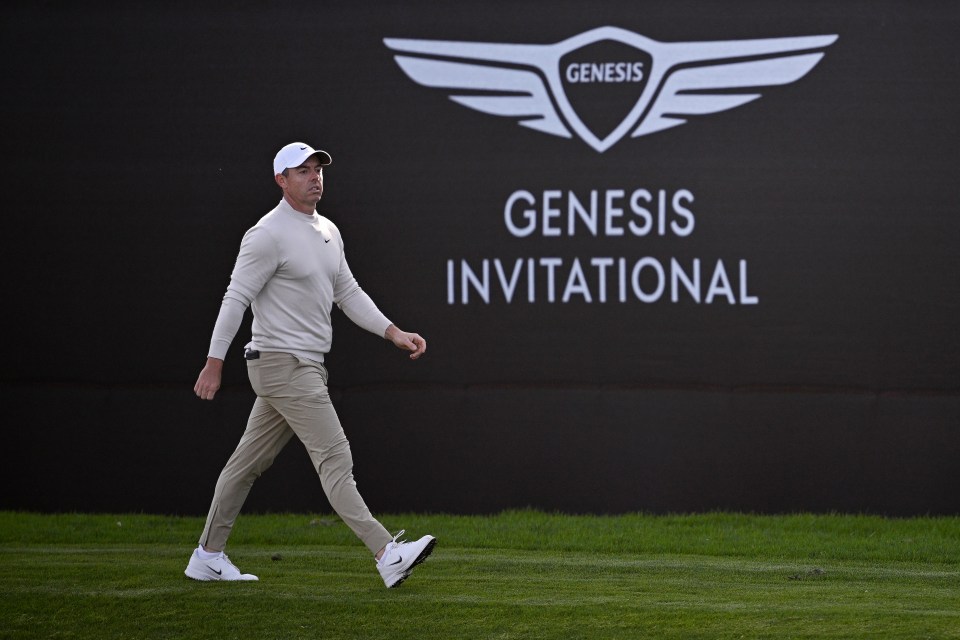 LA JOLLA, CALIFORNIA - FEBRUARY 15: Rory McIlroy of Northern Ireland walks to the 18th green during the third round of The Genesis Invitational 2025 at Torrey Pines Golf Course on February 15, 2025 in La Jolla, California. (Photo by Orlando Ramirez/Getty Images)