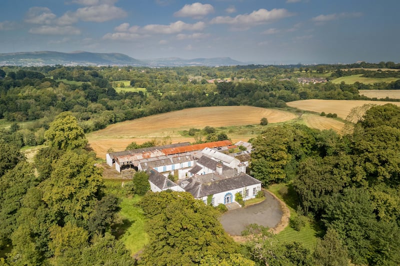 Tim Martin Estate Agents has announced that the 149-acre New Grove Estate, one of Northern Ireland’s most historic country estates, has gone on the market for an asking price of £3.25 million. The residential and agricultural property is located just six miles south of Belfast city centre on Ballylesson Road in Drumbo.