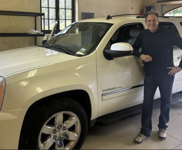 Jim Nantz wins Scottie Scheffler's old car