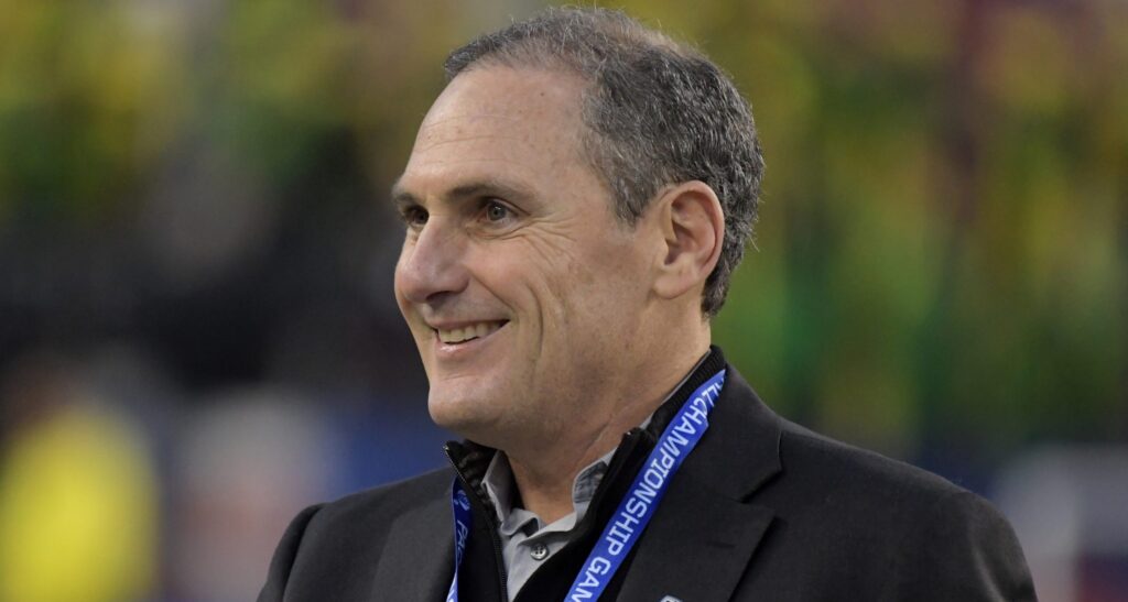 Annika Sorenstam supporting former Pac-12 commissioner Larry Scott for LPGA head