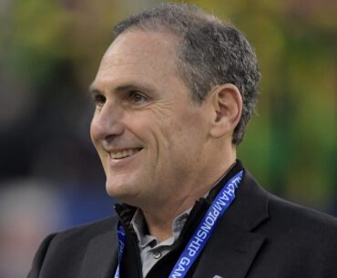 Annika Sorenstam supporting former Pac-12 commissioner Larry Scott for LPGA head