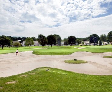 Sunset Hills golf course and eatery for sale in Pekin, Illinois