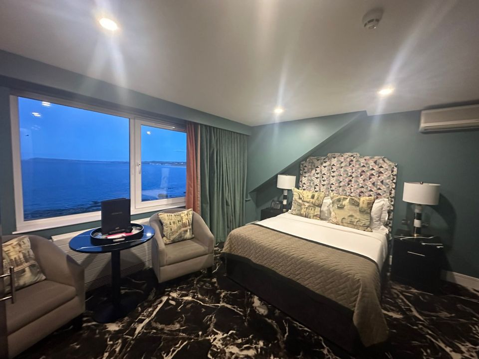 Hotel room with ocean view.