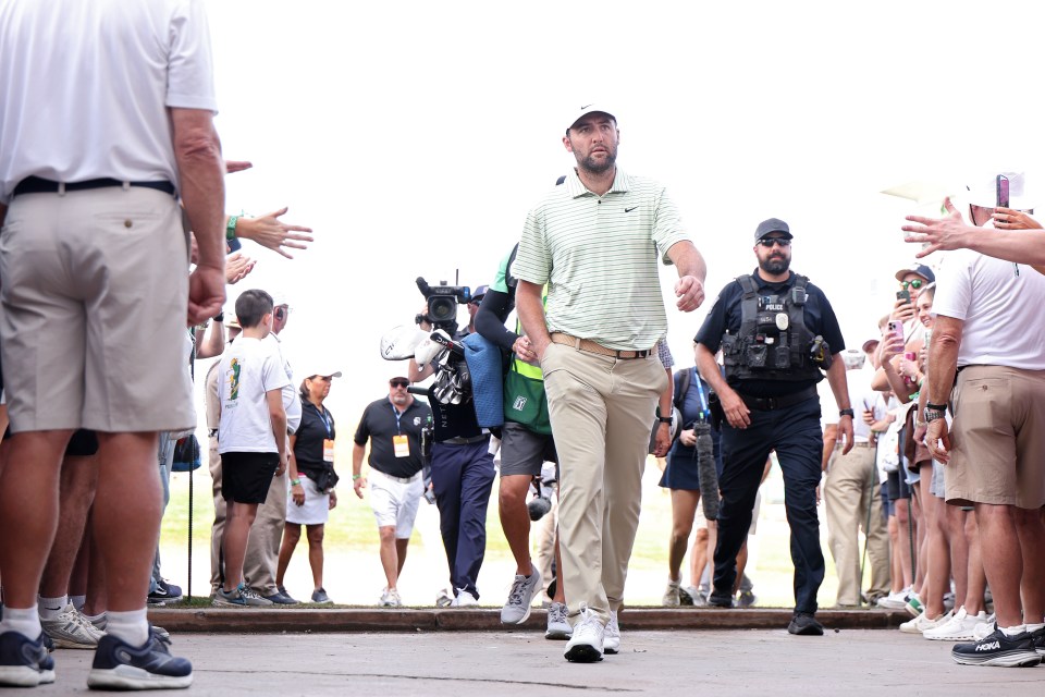 Scheffler is in T10 after day 3 of the event on Phoenix