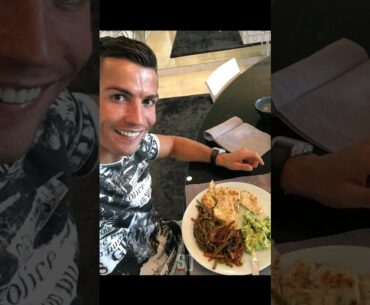 Ronaldo'nun 1 Günü Nasıl Geçiyor? 🤔 #shorts #futbol #cristianoronaldo