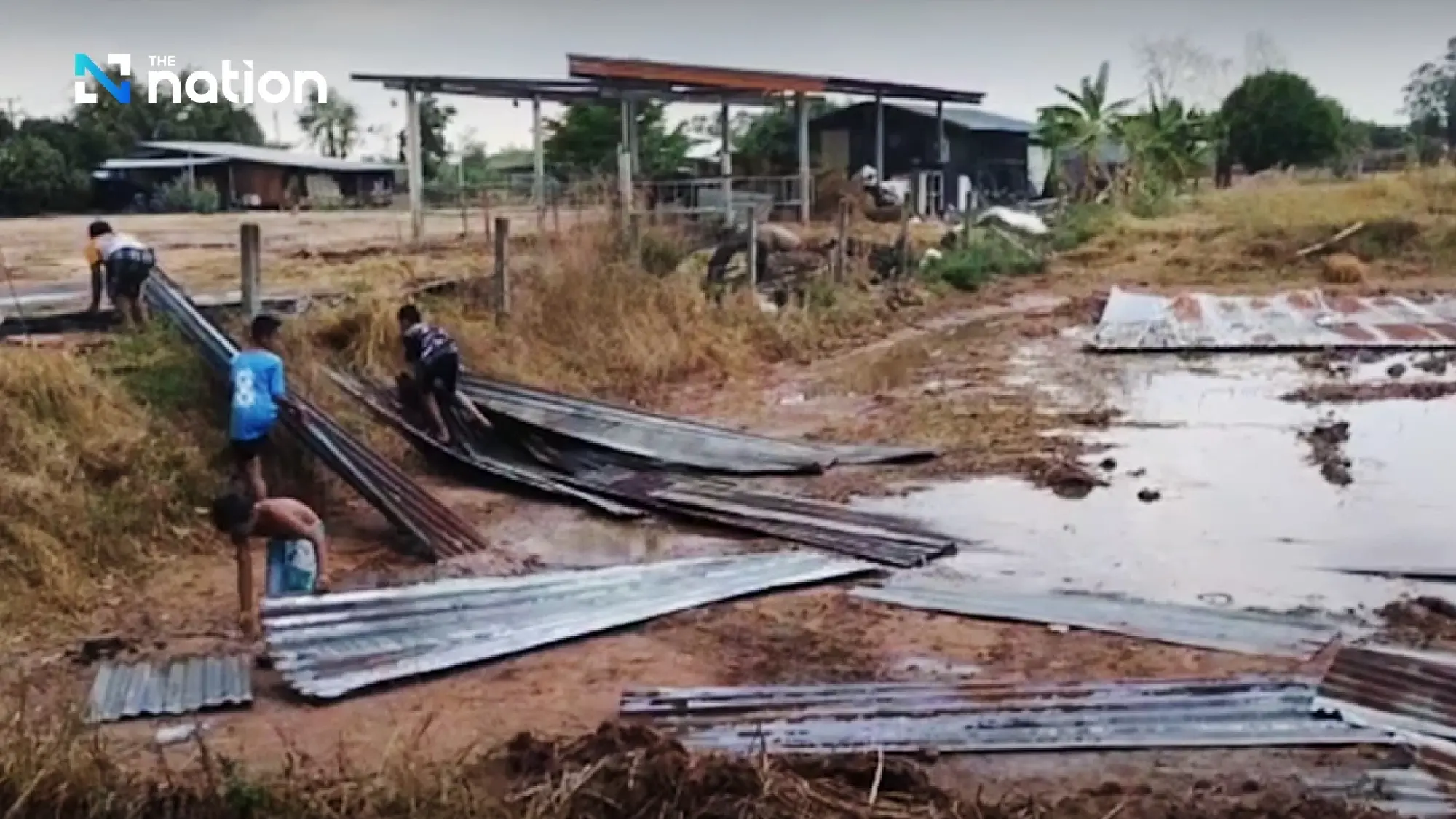 Golf ball-sized hailstones strike three northeastern provinces