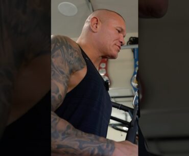 Randy Orton knows Time under tension is a great strategy in the gym 💪🏼