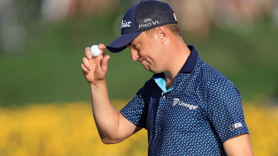 Thomas gave a tip to the gallery after holing a birdie putt on the 17th hole