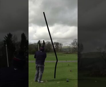 GOLFER NEARLY HITS THE WEDDING PARTY           #shorts  #golfwithyourfriends #subscribe