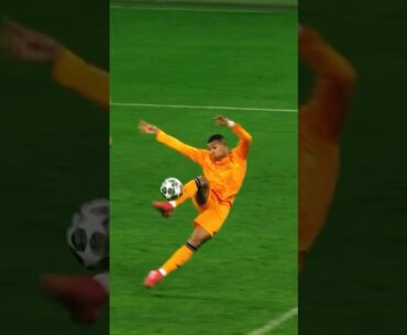 Mbappé’s STUNNING finish 🤪