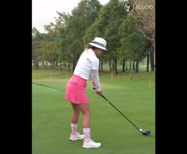Bouncing the ground, She is Jenny Shin.