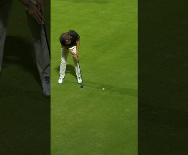 🚨 Adrian Meronk SINKS 13-FOOT putt as he leads at LIV Golf Riyadh #liv #golf #golfer #golfswing
