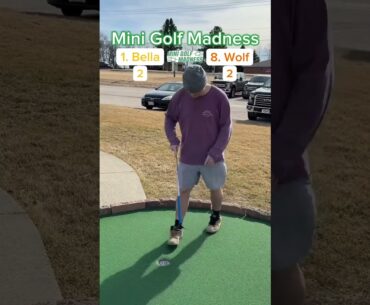 Mini Golf Madness Round 1, 1. Bella vs 8. Wolf 18 holes (Holes 1-2) #golf #minigolf #viral