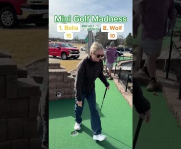 Mini Golf Madness Round 1, 1. Bella vs 8. Wolf 18 holes (Hole 6) #golf #minigolf #viral