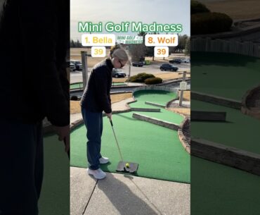 Mini Golf Madness Round 1 | 1. Bella vs 8. Wolf (Hole 17) #minigolf