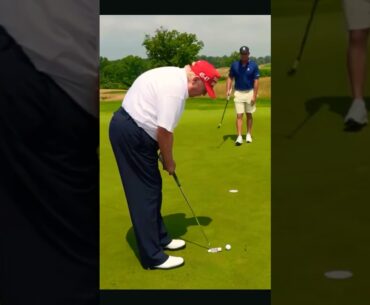 President Trump Walks in his Putt 🎖 #golf