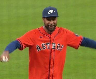 Tony Finau Throws Out Ceremonial First Pitch at Houston Astros Game | 2025 Astros Highlight