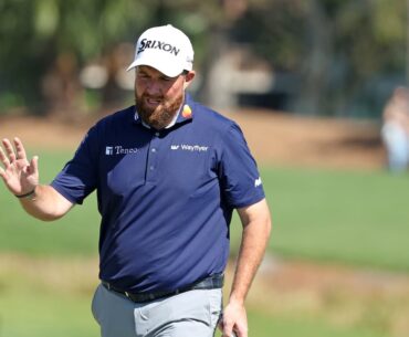 Lowry chips his way into contention with "Brucie bonuses"