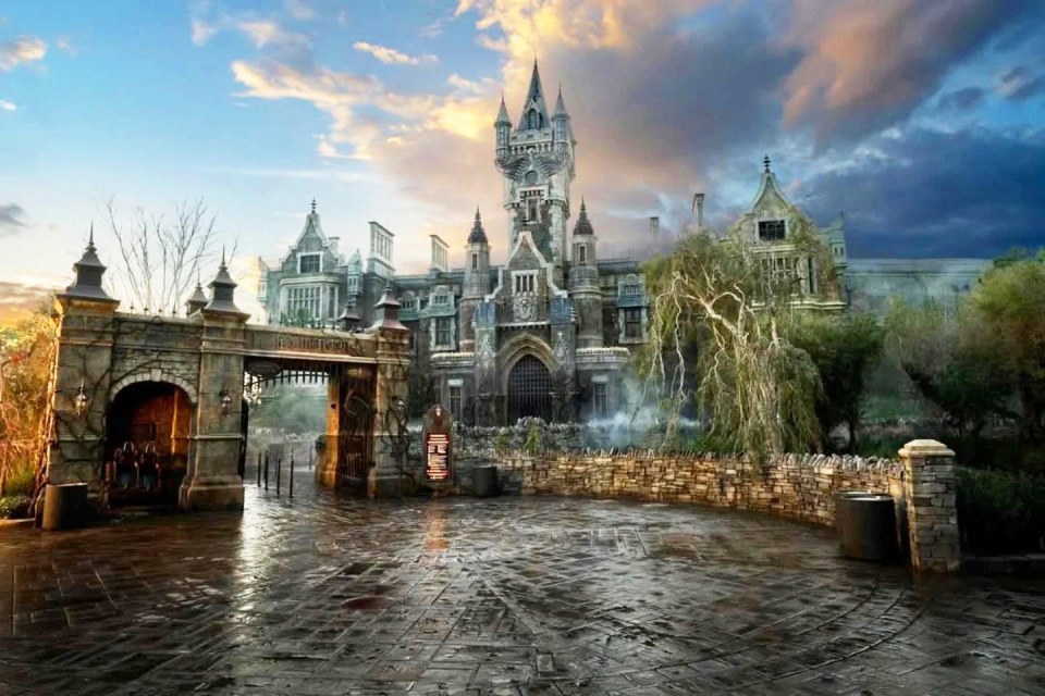 Entrance to Universal Orlando's Dark Universe.