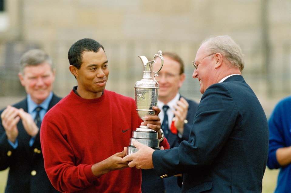 Woods' effort in 2000 is widely regarded as the greatest in golf's modern era