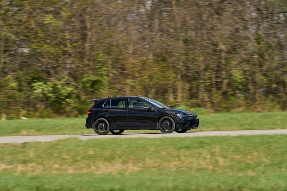 2025 volkswagen golf r