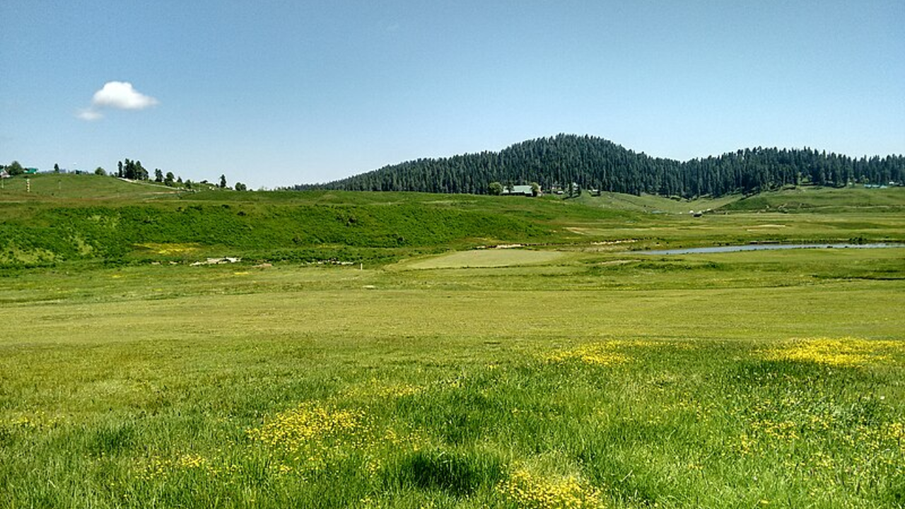 Gulmarg Golf Course Jammu and Kashmir  Picture Credit Wikimedia CommonsShibnath Samanta