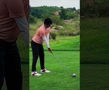 Suradit Yongcharoenchai is a Thailand professional "Golfer" 프로의 특이한 스윙 폼 #golf #골프대회 #골프스타 #골프 #골프스윙