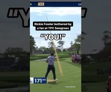 Rickie Fowler reacts to a spectator’s camera clicking 👀