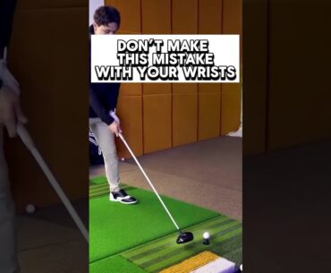 Get your wrists set up correctly with this simple tip! #golftips #golflesson #golfswing #golf
