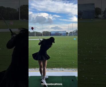 Golf Swing #golf #golfgirl #golfswing #trending #youtubeshorts