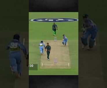 Sachin vs Shoaib Akhtar's Thunderbolts! 🔥