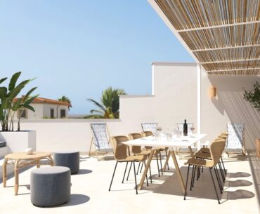 MALLORCA Renovated townhouse with sea views in the cozy village of S' Alqueria Blanca - € 890.000
