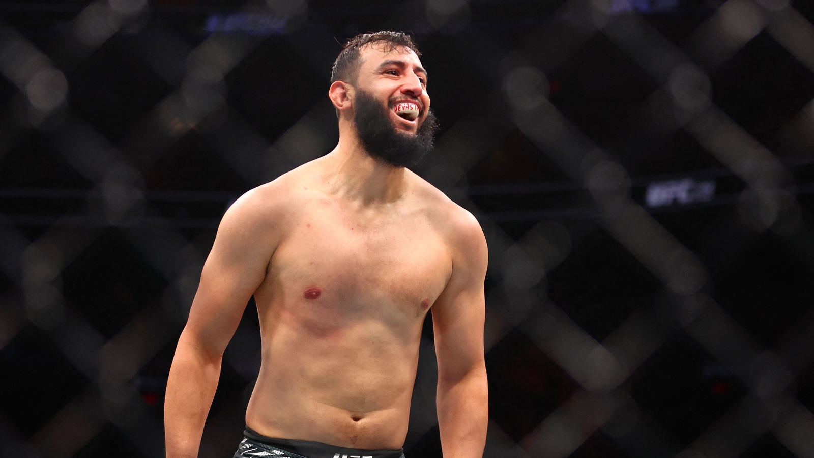 Dominick Reyes gives Trump a ‘golf swing’ salute after KO vs Nikita Krylov at UFC 314 | Watch Dominick Reyes gives Trump a ‘golf swing’ salute after KO vs Nikita Krylov at UFC 314 | Watch