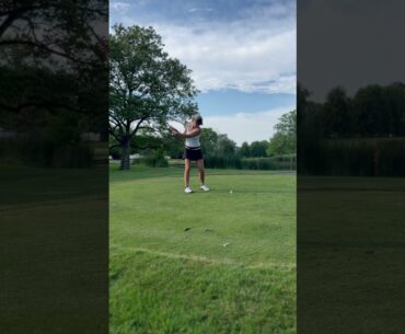 Girl smacks golf. #golf #golfgirls #imlivingnicely