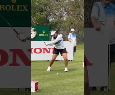 LPGA❣️ “切り返し”のきっかけは 【左膝】を回す。それから【右足】を左足に寄せるように蹴る。