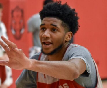 Razorback analyst Matt Zimmerman on former Hogs' chances in NBA playoffs
