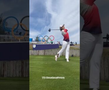 Golf Swing #golf #golfgirl #golfswing #trending #youtubeshorts