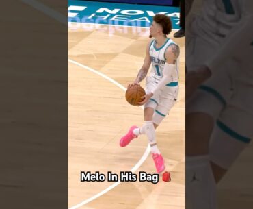 This LaMelo Ball dribble move was filthy 👀