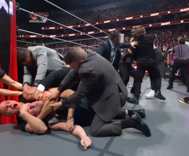 Gunther vents out his frustrations on Pat McAfee with a sleeper choke hold _Raw Apr. 21, 2025