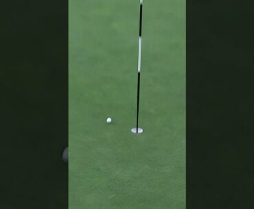 Brooks Koepka & Jon Rahm WITH TWO AMAZING SHOTS 😱 #liv #livgolf #golfer #golf #golfswing