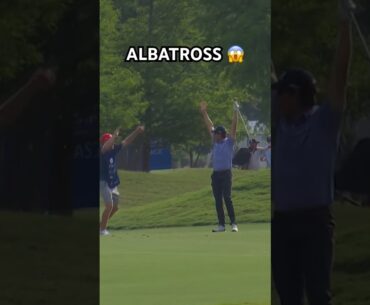 The RAREST shot in golf 🤯