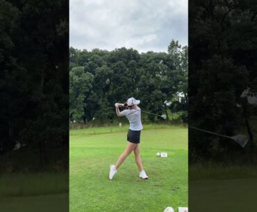 Crushing Shot🏌️‍♀️⛳️ #golfer  #girls #golf #golferswing