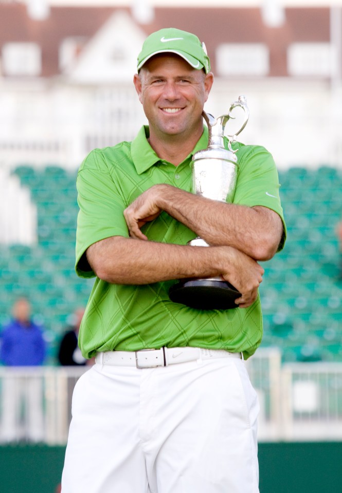 Stewart Cink holding the Claret Jug after winning the 2009 Open Championship.