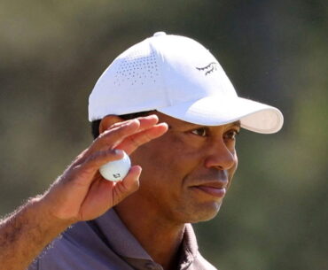 What is Tiger Woods' net worth in 2025?