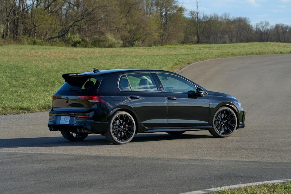2025 volkswagen golf r