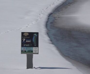 Recent snowfall delays golf courses from opening