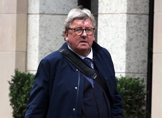 Champion News Service Ltd news@championnews.co.uk Tel: 07948286566 / 07914583378 Royal Mid-Surrey Golf Club chairman Chris Holt outside Central London County Court.