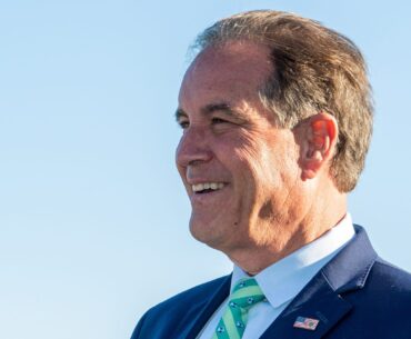 'Refreshing' that Masters broadcast can't discuss money