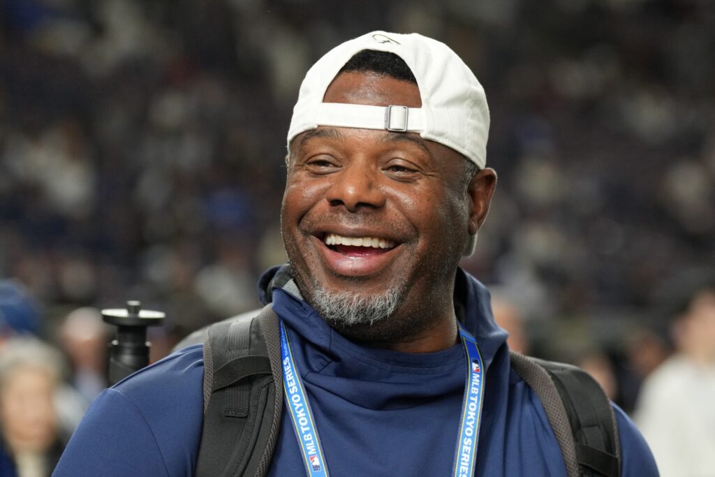 Amazing Ken Griffey Jr. photo of Rory McIlroy goes viral