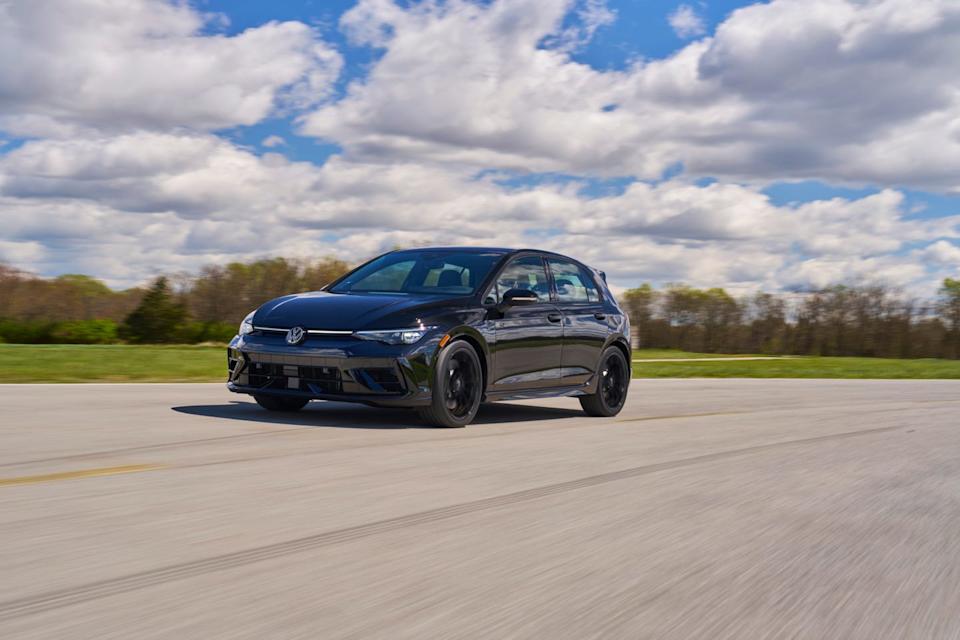 2025 volkswagen golf r